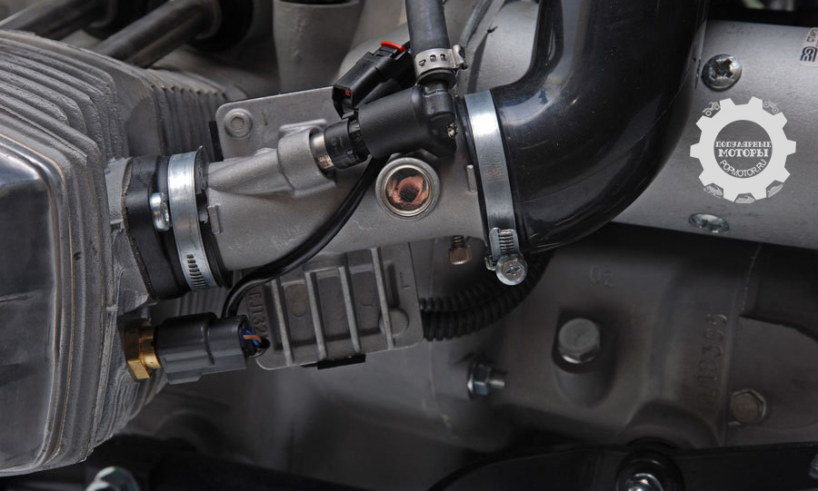 Фото мотоцикла Ural Gear-Up 2014 - двигатель