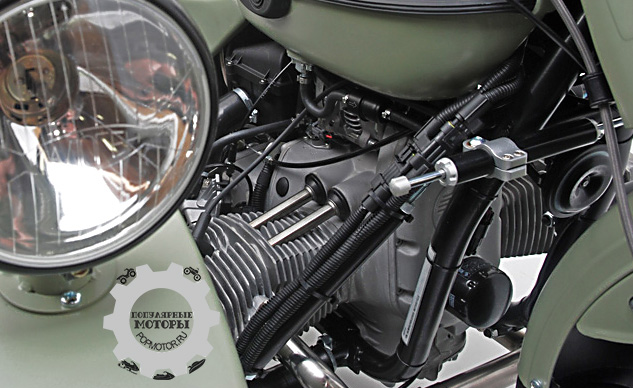 Фото мотоцикла Ural Gear-Up 2014 доступ к двигателю