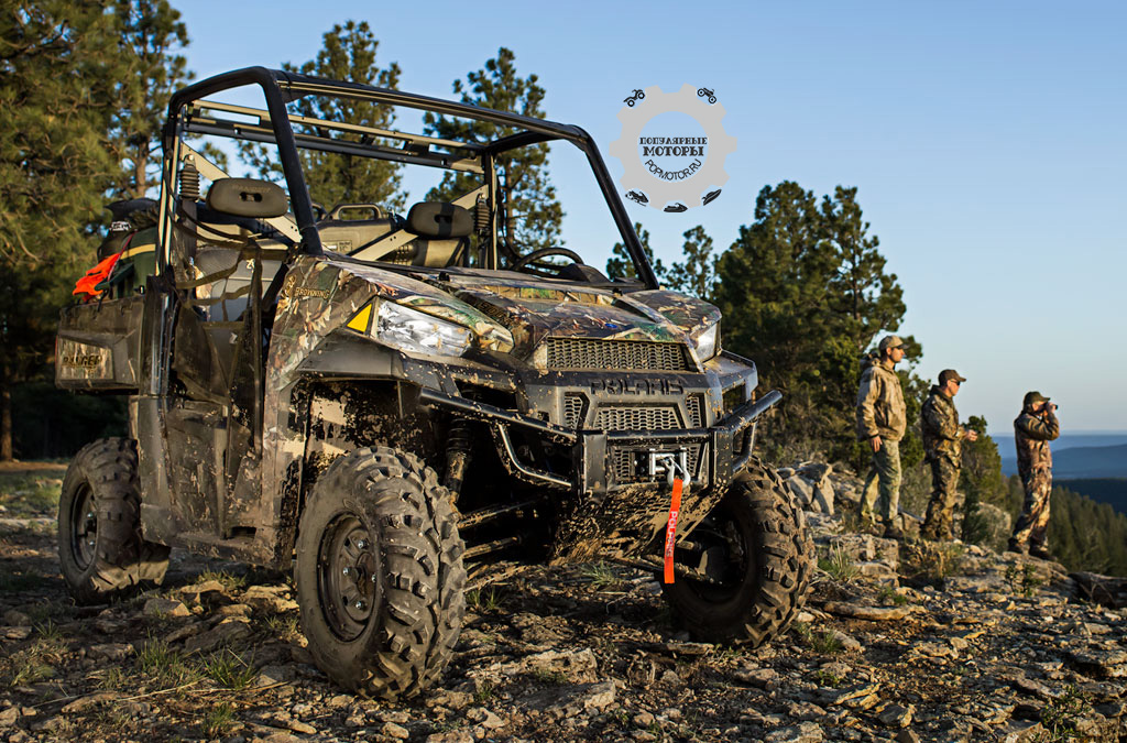 Фото модельного ряда ATV и UTV Polaris 2013 года — Polaris Ranger XP 900 2013 на охоте