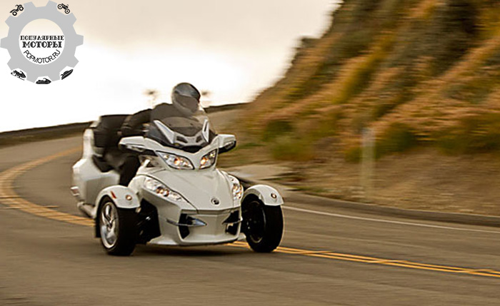 Фото мотоцикла Can-Am Spyder RT Limited — 10 лучших туристических мотоциклов