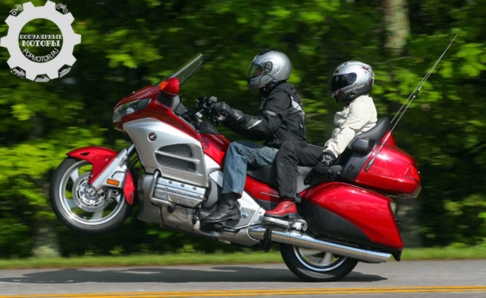 Фото мотоцикла Honda Gold Wing — 10 лучших туристических мотоциклов