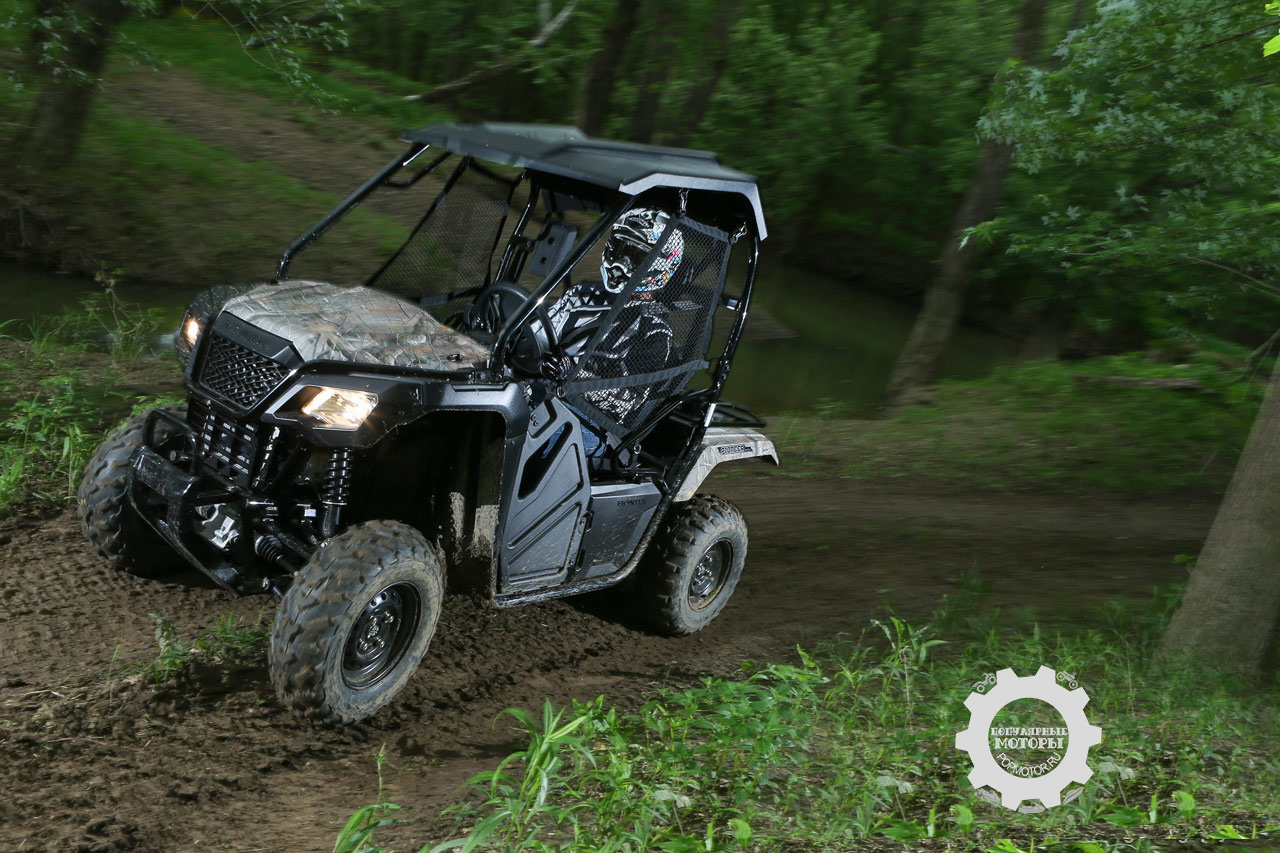 ������������ �������� Honda Pioneer 500 2015 �� ����� �� �������, �� ��� �� � ���� ������ �� ������, ��� �� ��������� ������ ������.