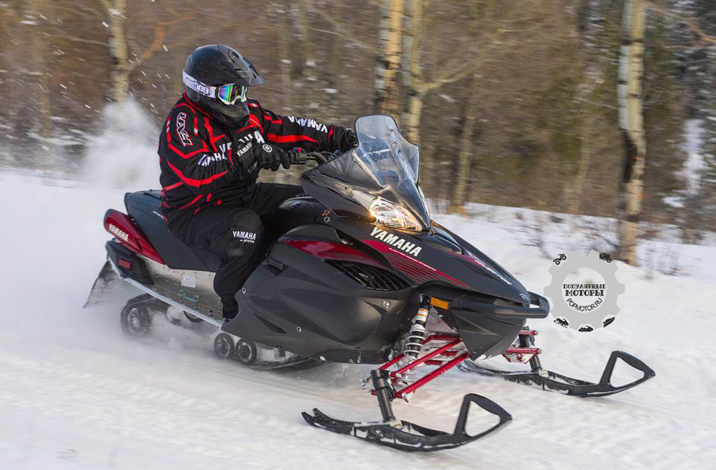 Фото снегохода Yamaha RS Vector 2015 — управляемость и устоичивость