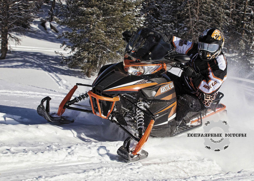 Фото модельного ряда снегоходов Arctic Cat 2013 — Arctic Cat XF1000 Cross Tour 2013