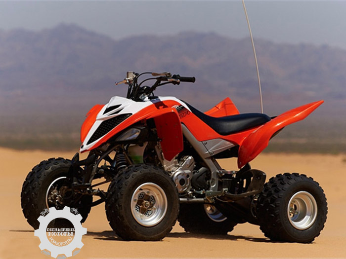 Фото квадроцикла Yamaha Raptor 700 2014 подробности — вид спереди слева