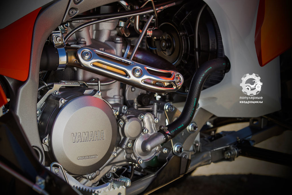 Фото квадроцикла Yamaha YFZ450R 2014 двигатель
