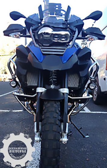 Фото мотоцикла BMW R1200GS Adventure 2014 вид спереди