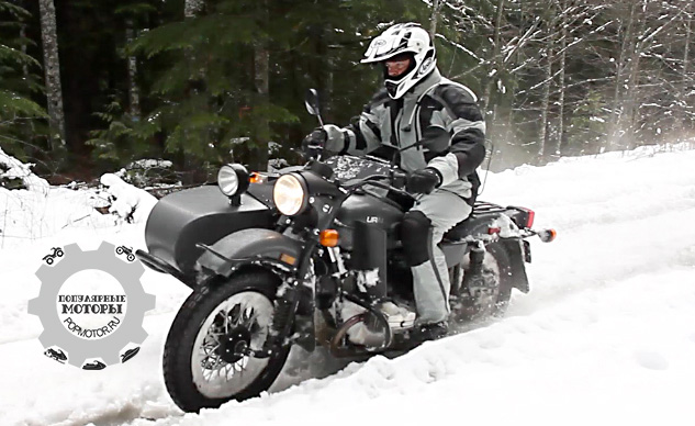 Фото мотоцикла Ural Gear-Up 2014 снежное приключение