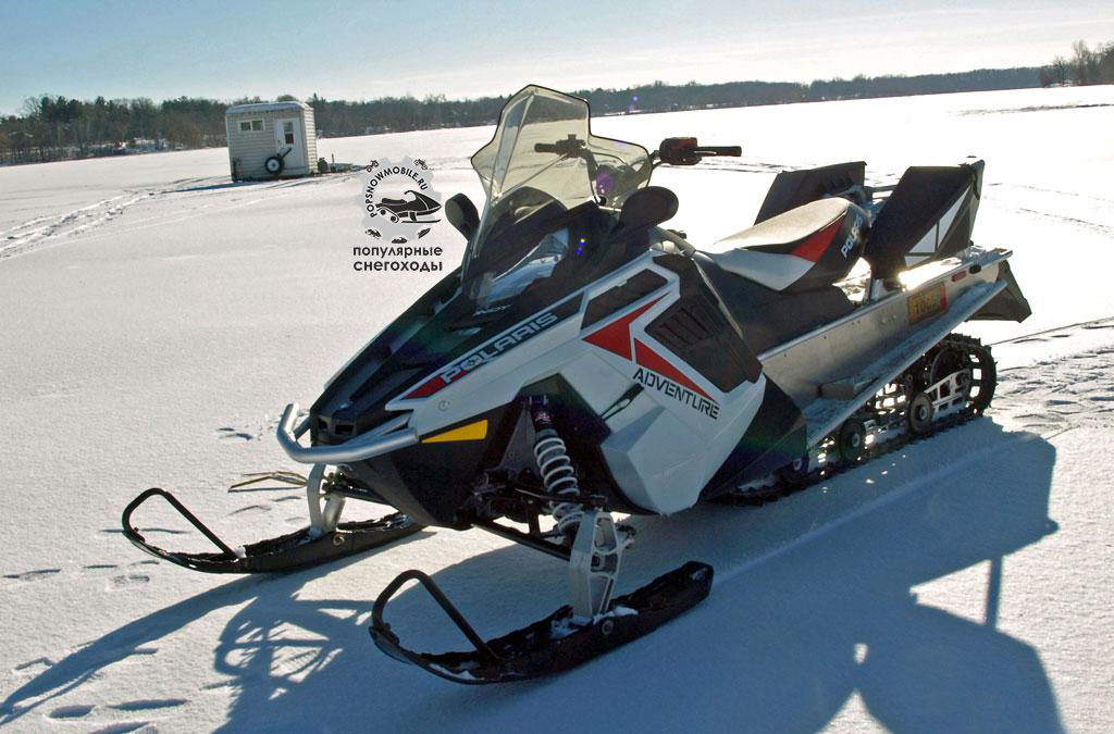 Polaris 550 Indy Adventure доставит вас куда надо, по укатанному снегу или бездорожью.