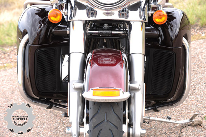 Фото туристических мотоциклов Harley-Davidson 2014 года — система охлаждения