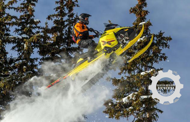 Фото анонса снегоходов Ski-Doo 2015 года — Summit X в комплектации T3