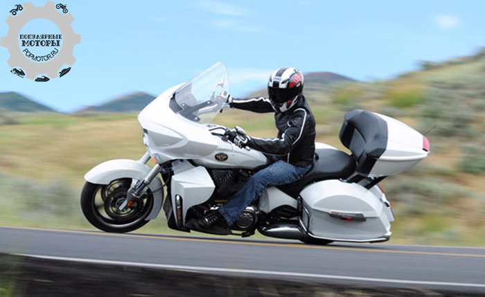 Фото мотоцикла Victory Cross Country Tour - 10 лучших туристических мотоциклов
