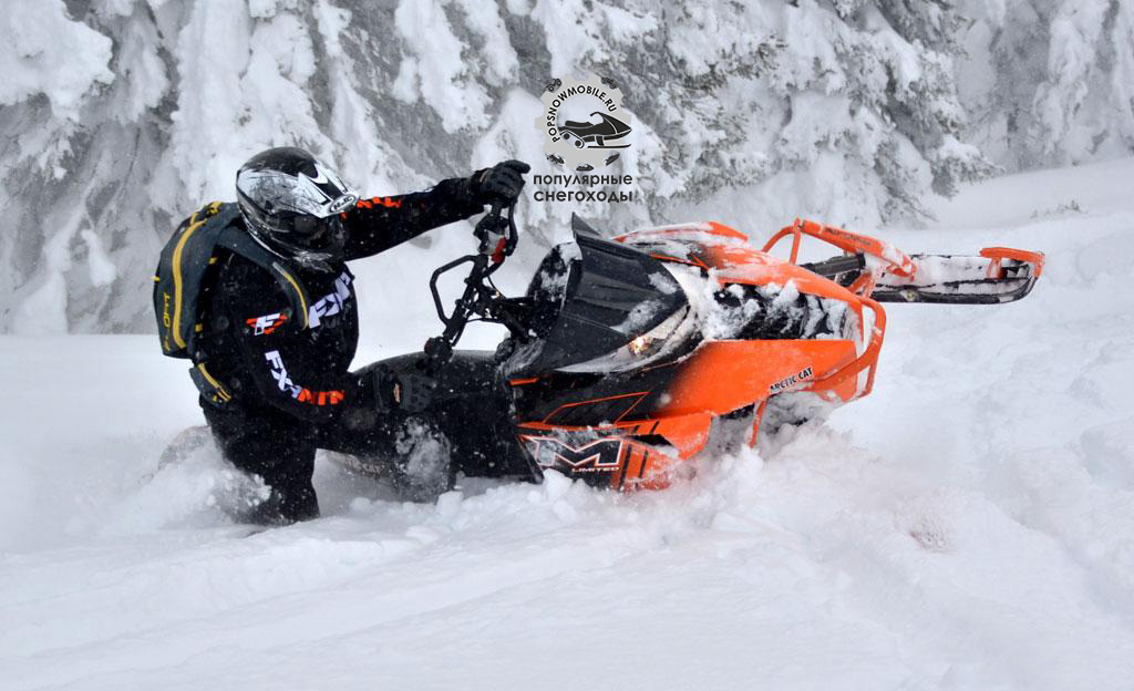 Фото лучших снегоходов 2014 года — Arctic Cat M9000 Limited 2014
