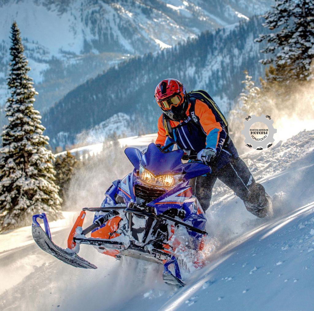 Фото снегохода Yamaha RS Viper M-TX Turbo 2015 по склону