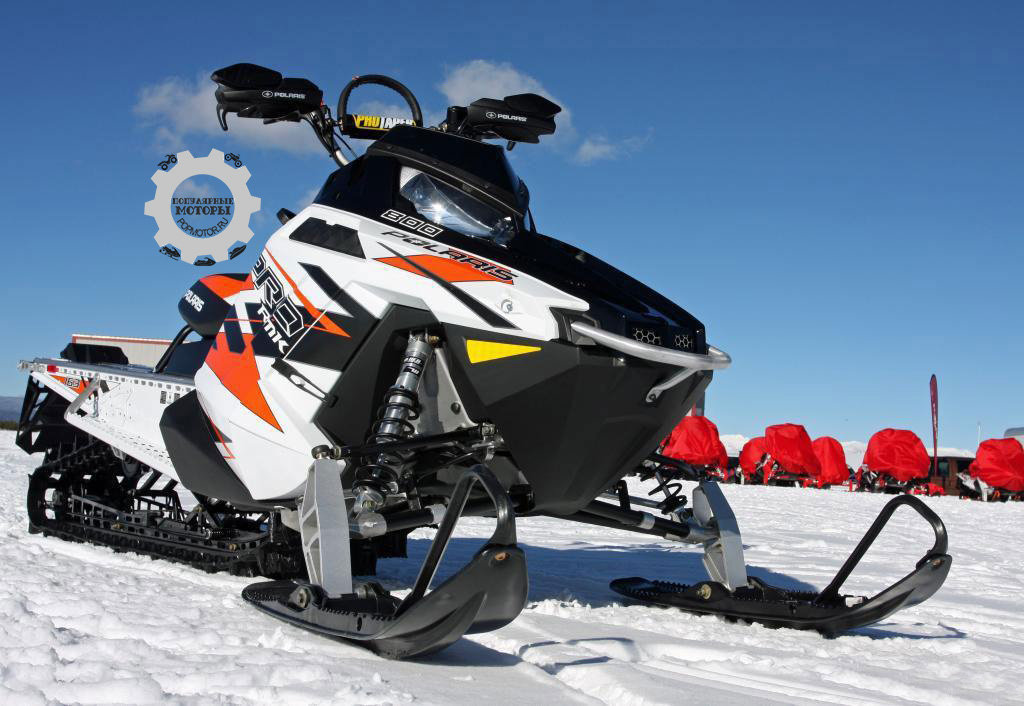 Горный Pro-RMK весит всего 189 килограммов — меньше, чем многие якобы облегчённые мощные спортивные модели снегоходов.