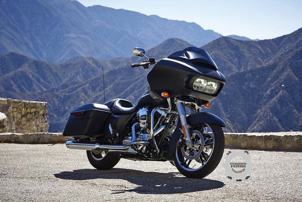Обзор мотоцикла Harley-Davidson Road Glide 2015