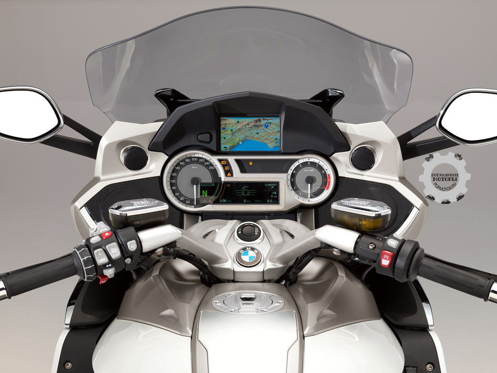 Фото мотоцикла BMW K1600GTL Exclusive 2014 - кокпит