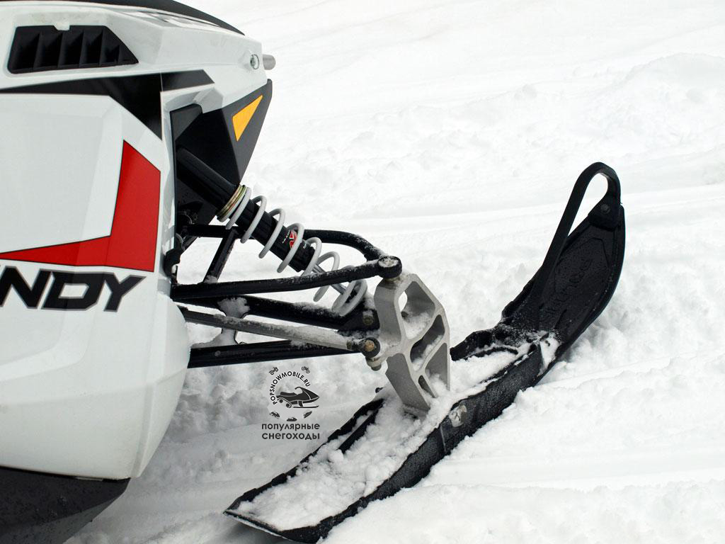 Пластифицированные лыжи Pro-Steer от Polaris очень удобны для водителя и отлично работают в паре с амортизаторами RydeFX.