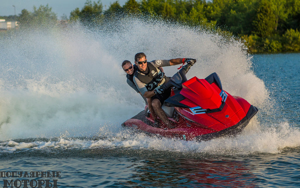 Фото гидроцикла на воде