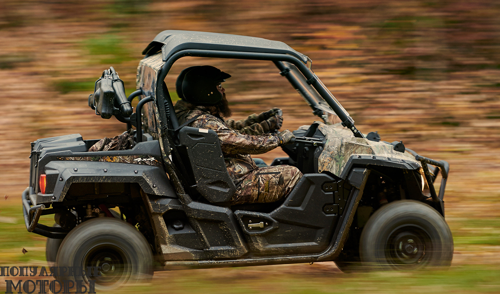 Фото Yamaha Wolverine R-Spec 2015 — вид справа на скорости
