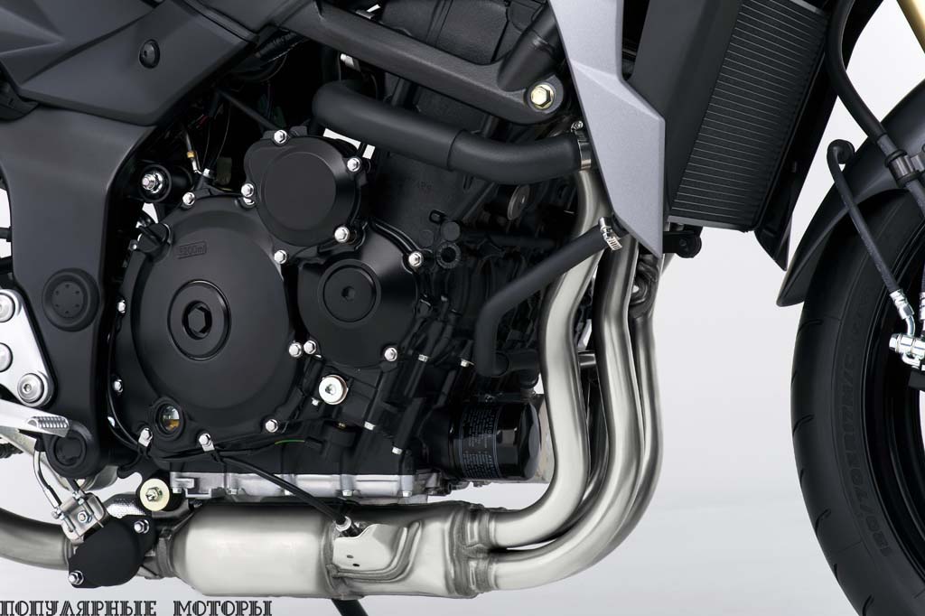 Фото Suzuki GSX-S750 2015 — двигатель